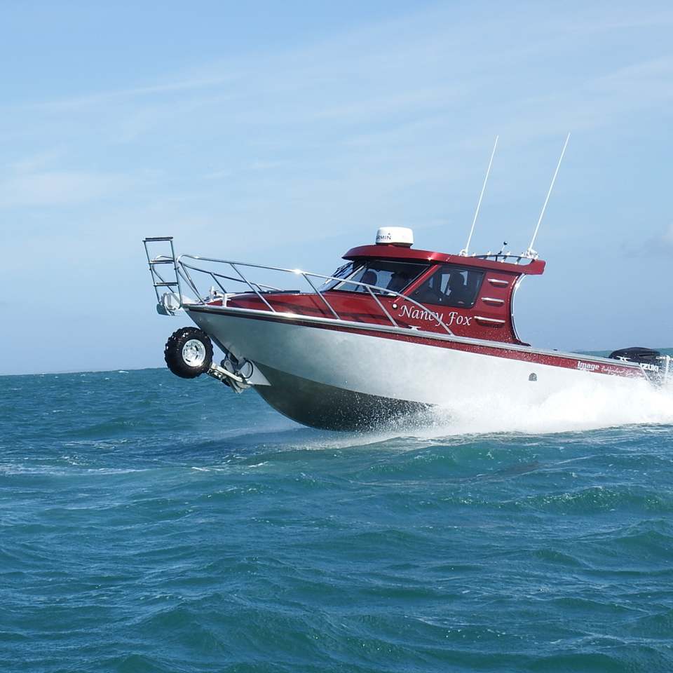 Image Boats NZ Amphibious boat slicing through ocean