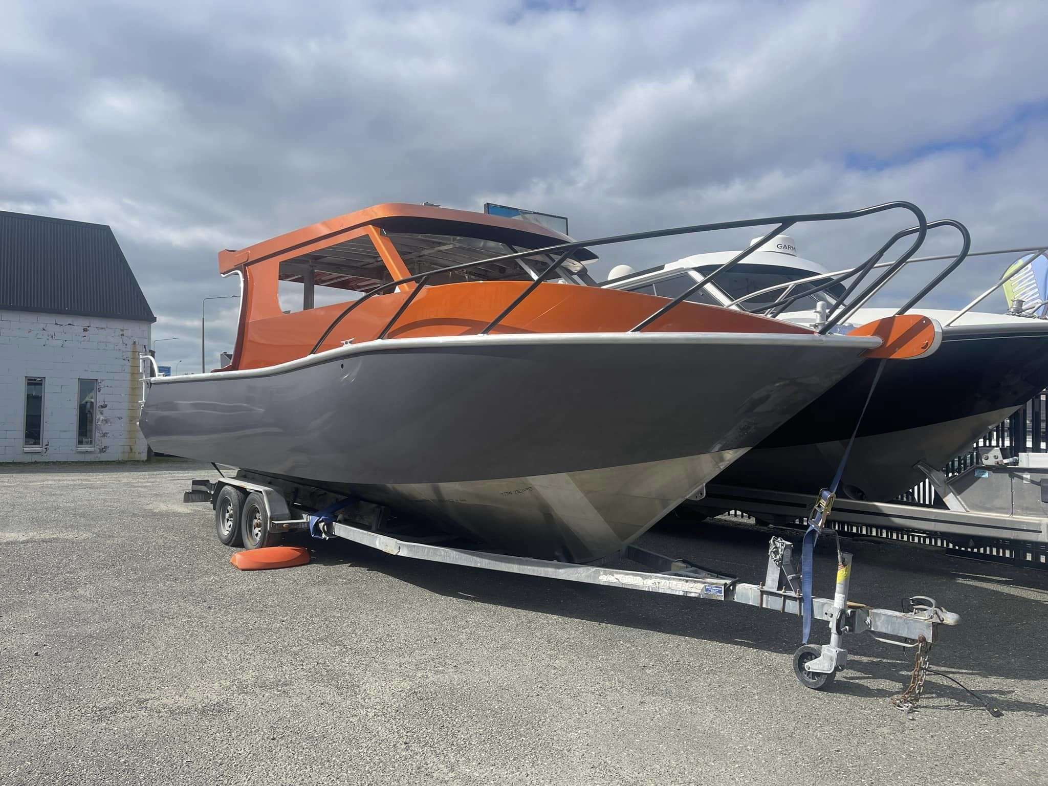 Image Boats NZ 8.0 Fishfinder Orange Boat in lot