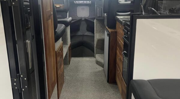 Image Boats NZ 8.5m Fishmaster Gratitude view of interior