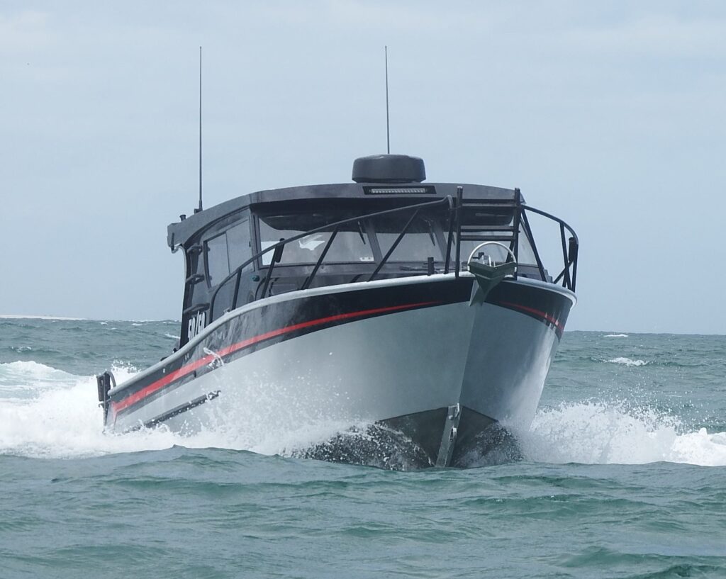 Image Boats New Zealand Prestige boat 50-50 on the water